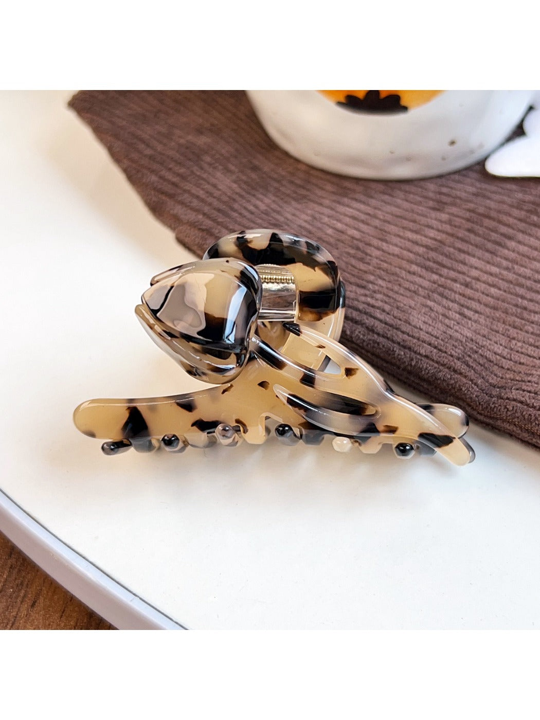 Beau - Sweet Floral Tulip Shape Hair Claw Clip