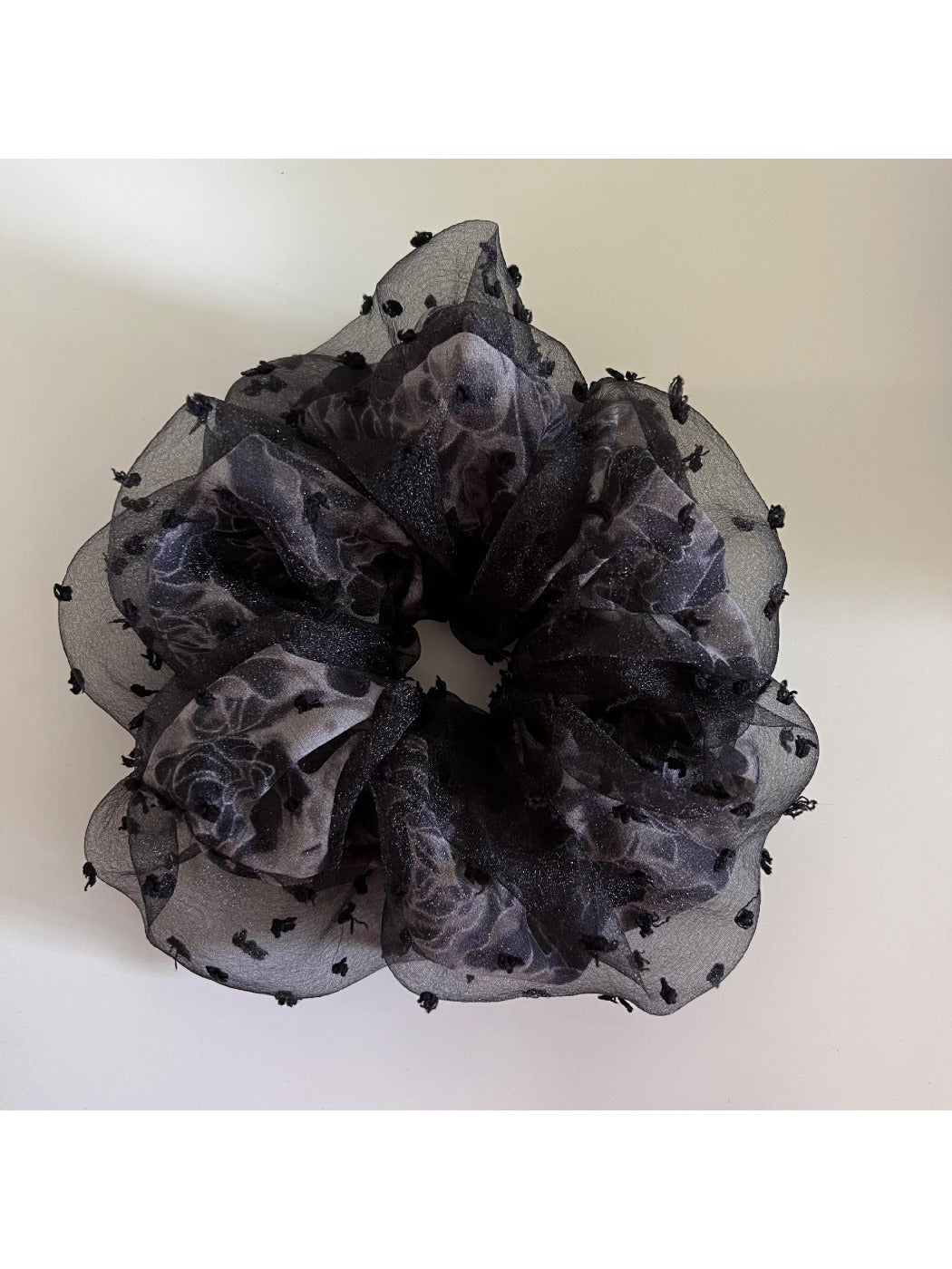 Gifty - Polka Dot Black Hair Tie