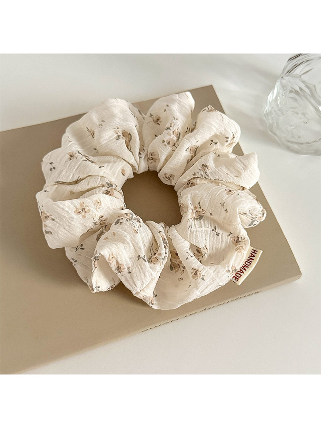 Gifty - Floral Mesh Ruffle Fabric Scrunchie