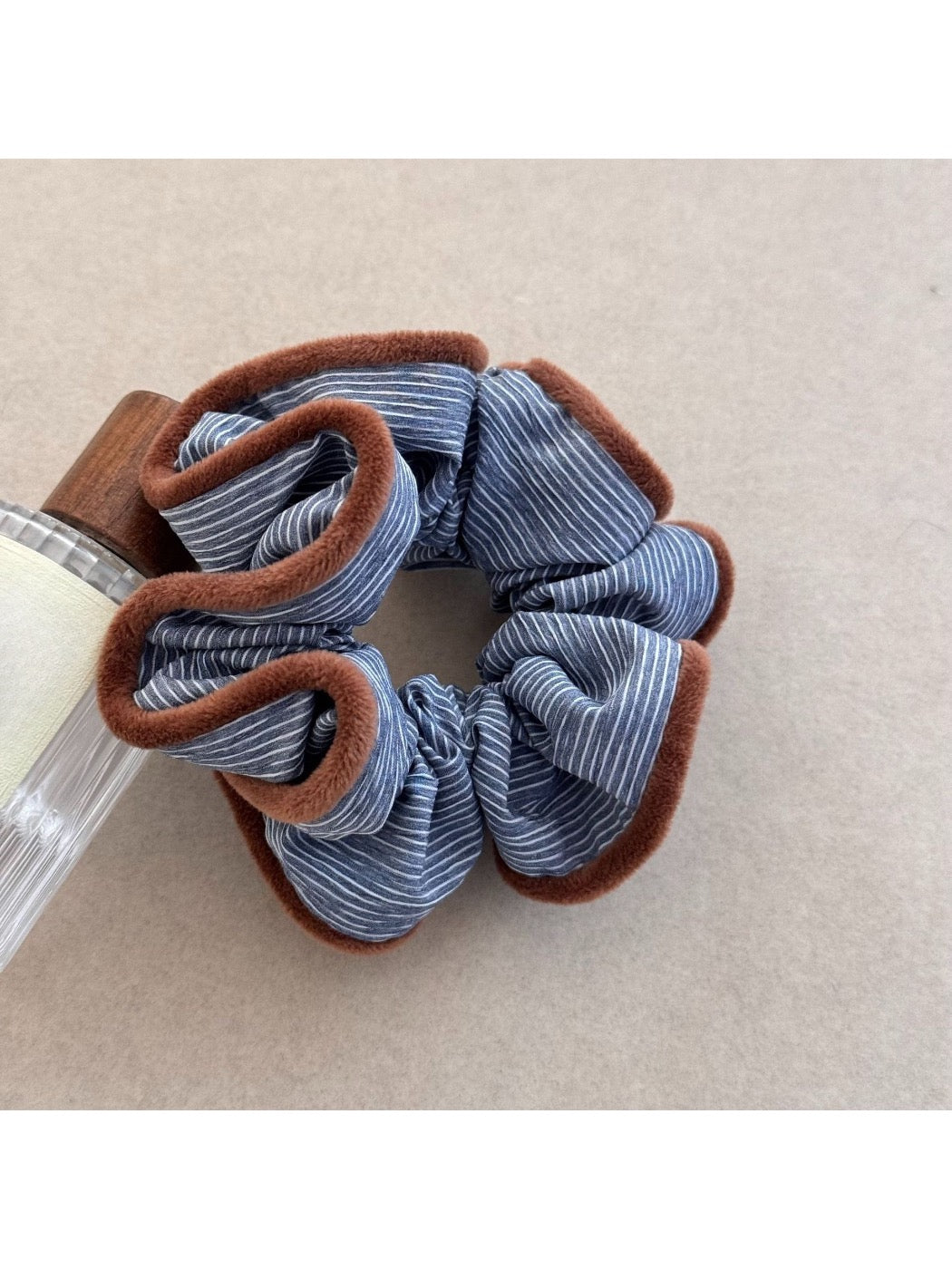 Gifty - Blue Striped Hair Scrunchie