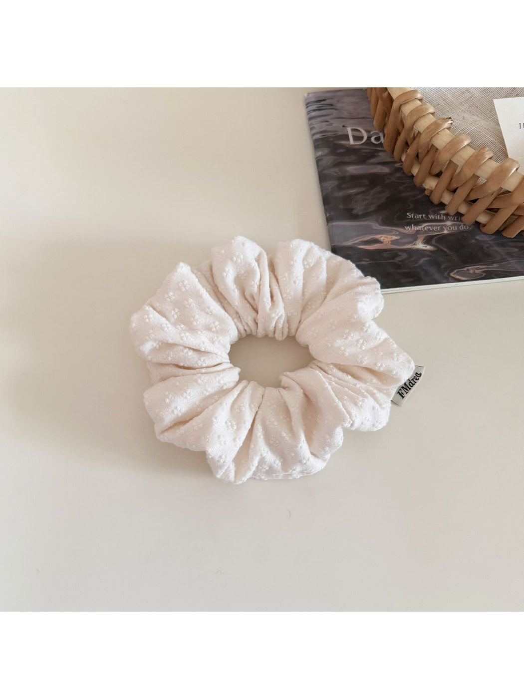 Gifty - Polyester Textured Knit Elastic Scrunchie