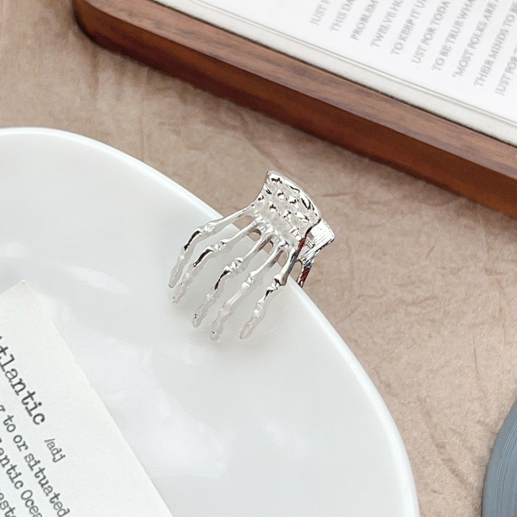 Beau - Skeleton Hand Halloween Style Claw Clip