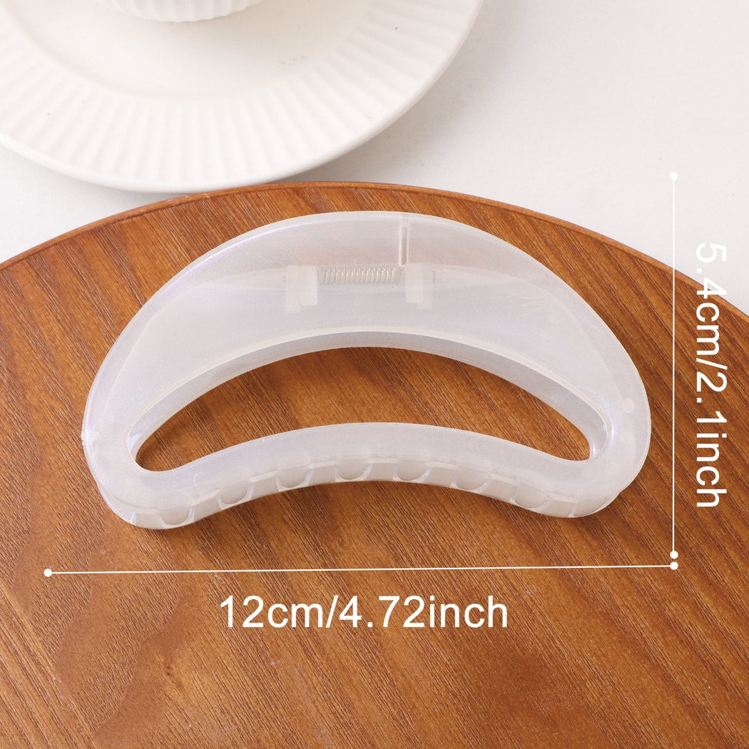 Beau - Minimal Curved Solid Claw Clip