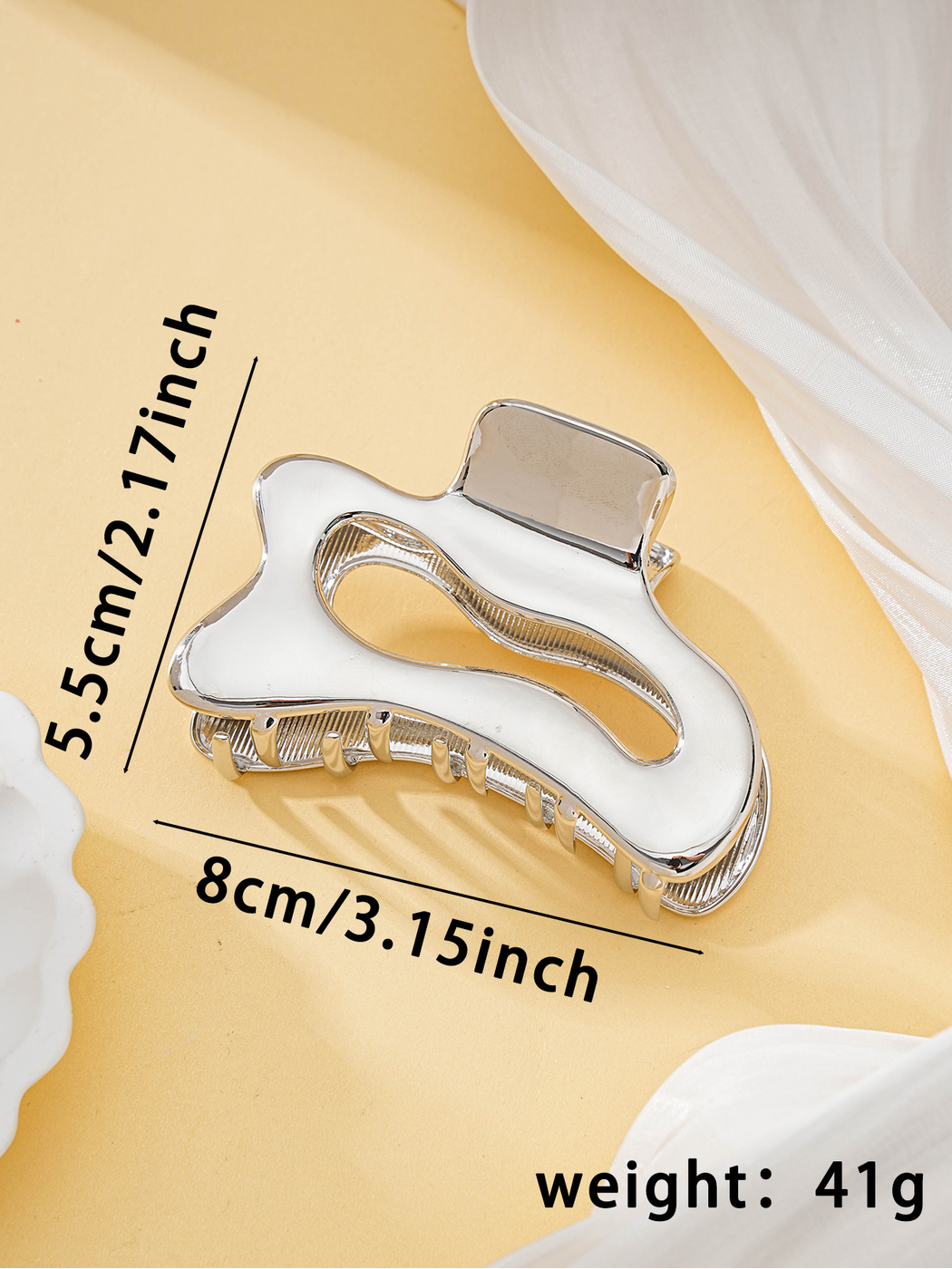 Beau - Silver Openwork Smooth Hair Claw Clip