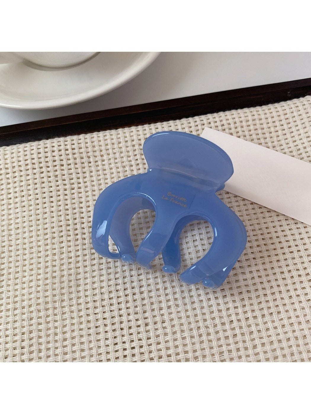 Beau - Retro Acetate Fashion Hair Clip