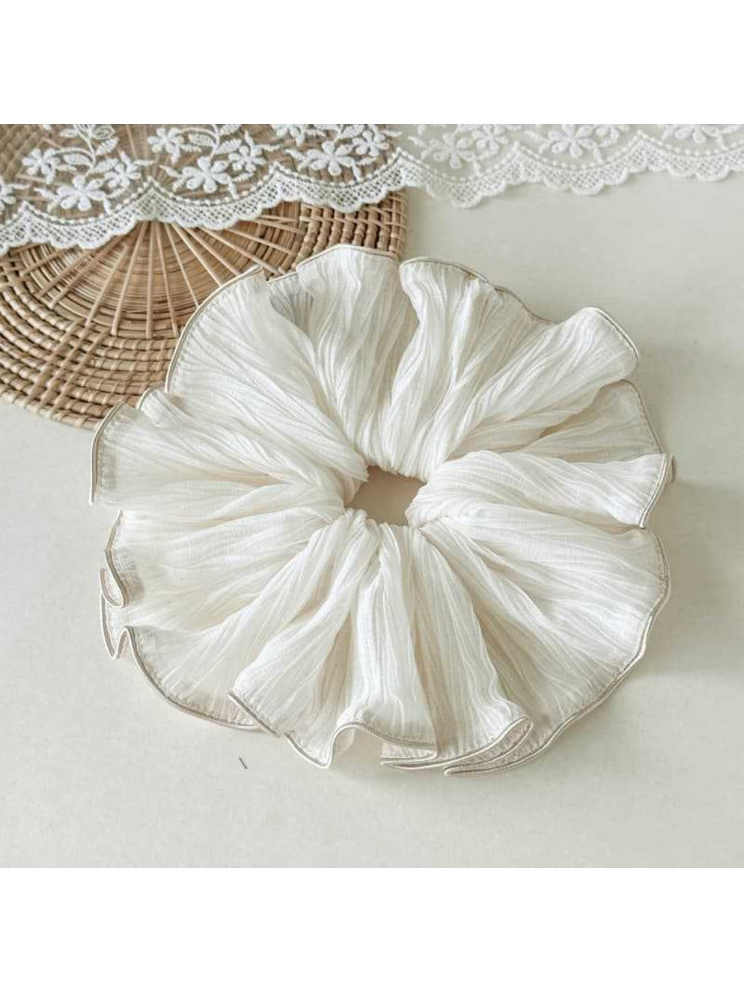 Gifty - Fold Curled Edge Hair Loop