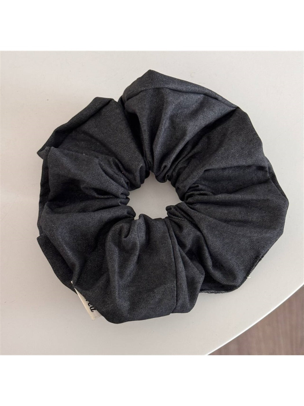 Gifty - Versatile Soft Sweet Scrunchie