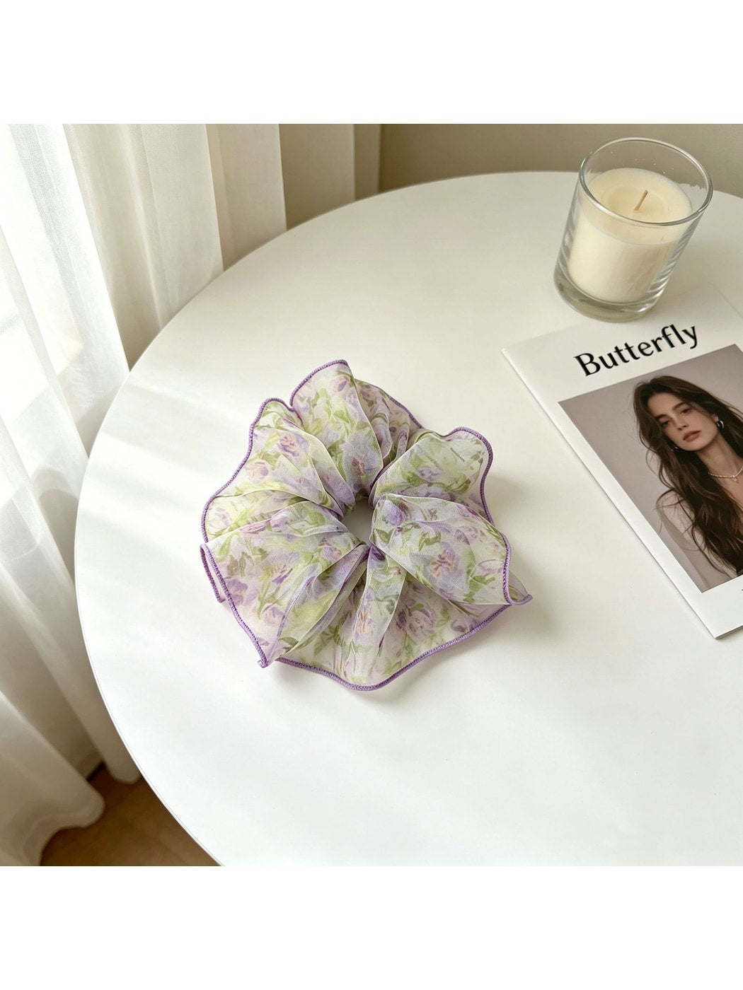 Gifty - Sweet Floral Print Mesh Trim Scrunchie