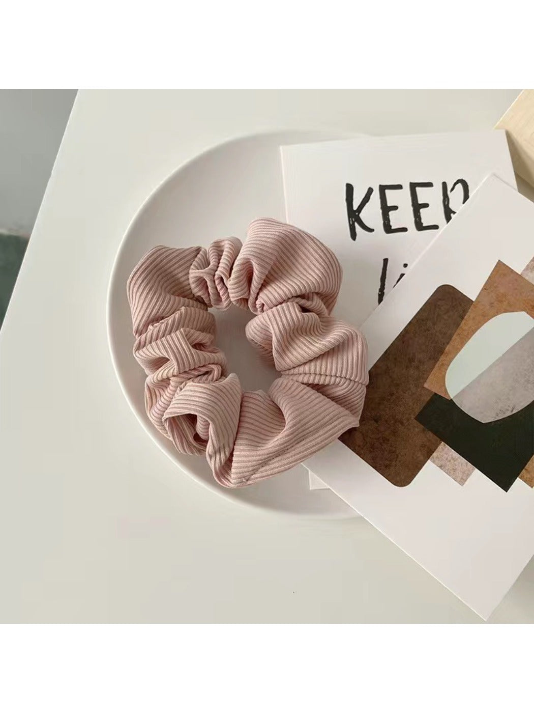 Gifty - Morandi Color Elegant Minimalist Scrunchie