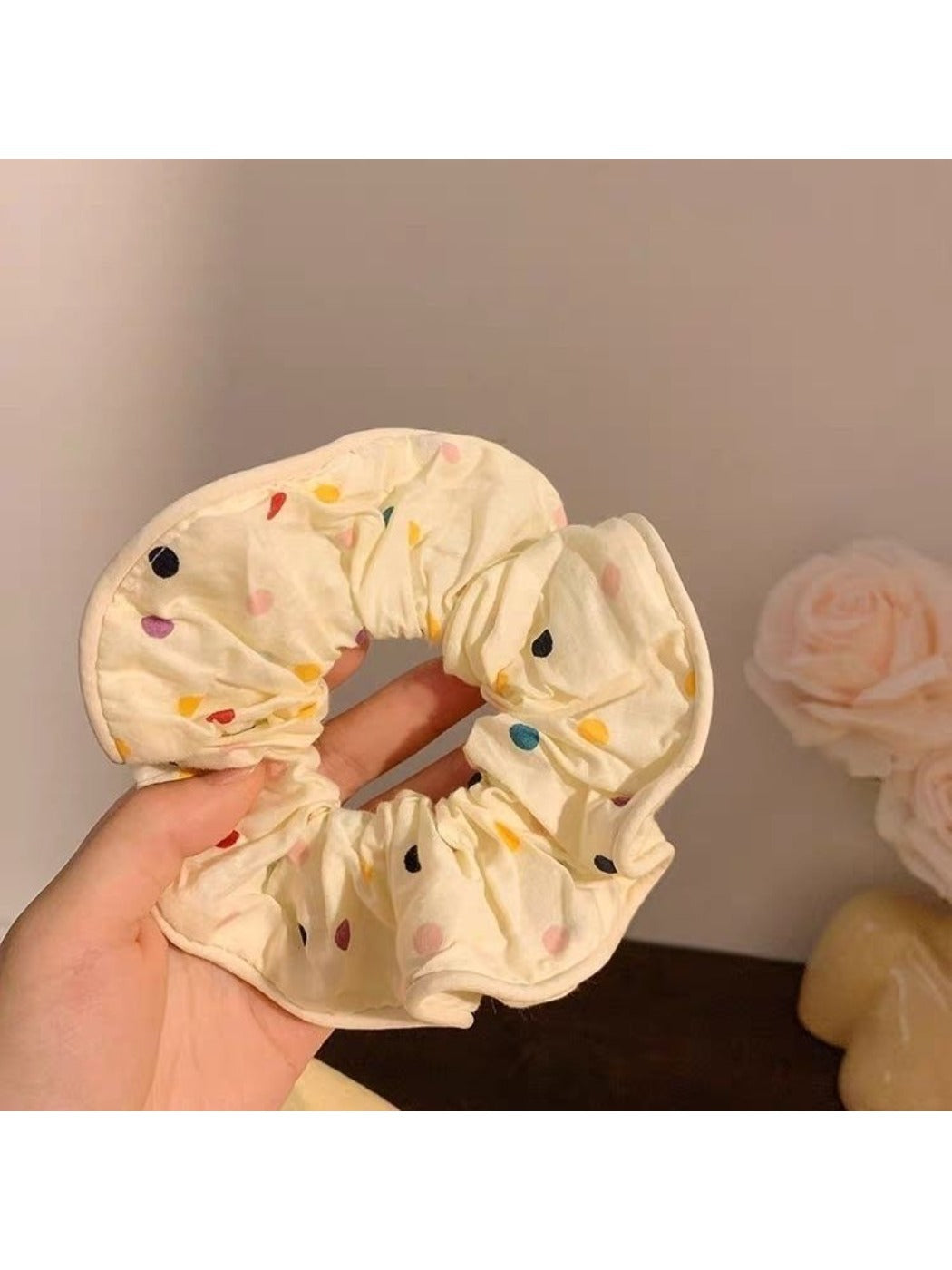 Gifty - Versatile Colorful Polka Dot Scrunchie