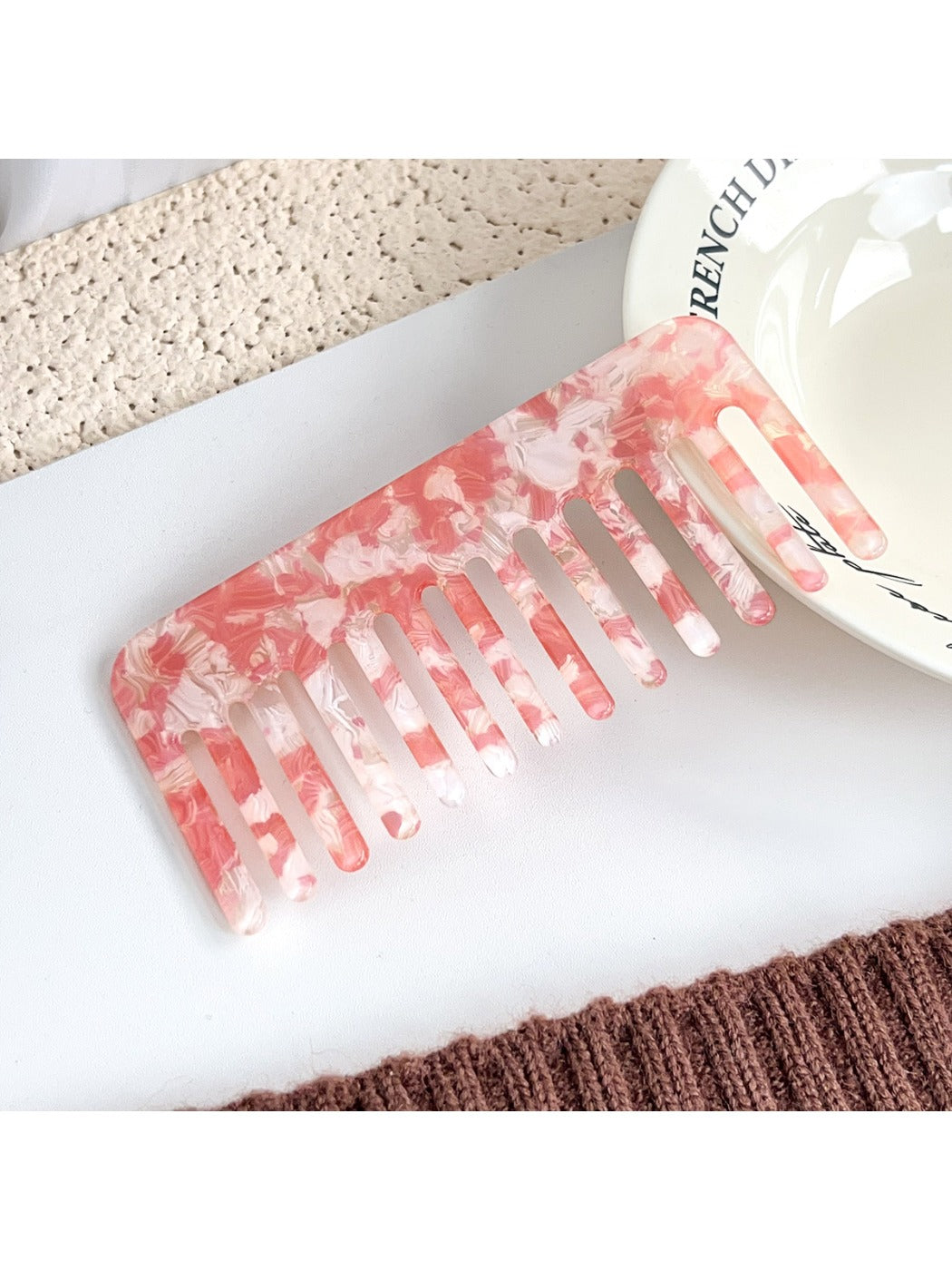 Camerow - Elegant Marble Pattern Comb