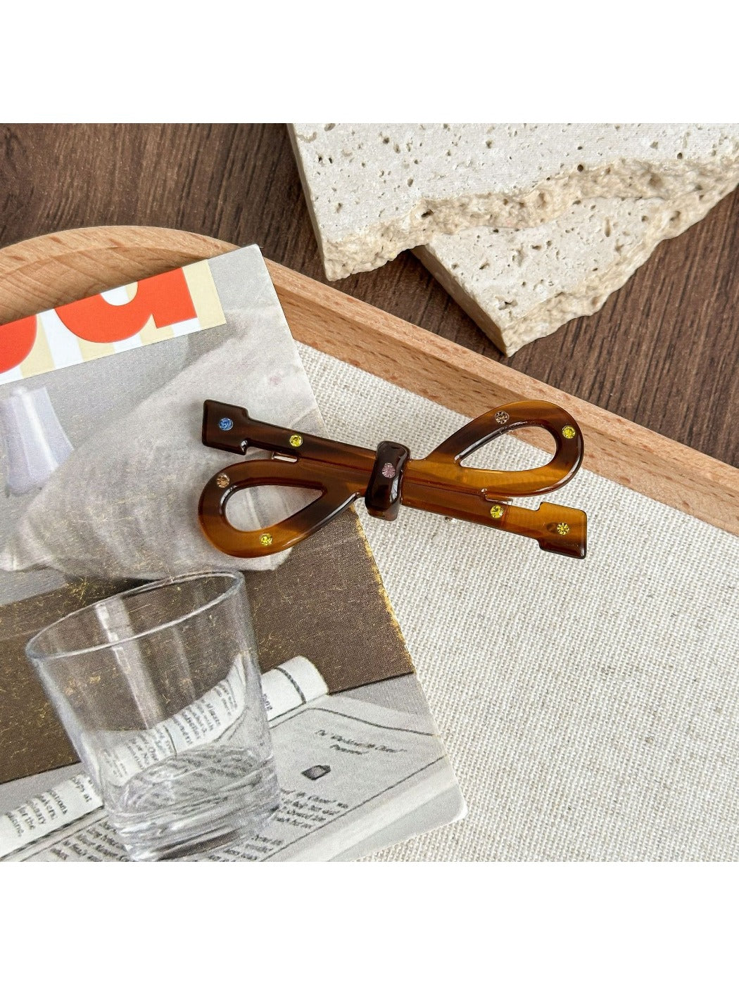 Beau - Vintage Geometric Bow Claw Clip