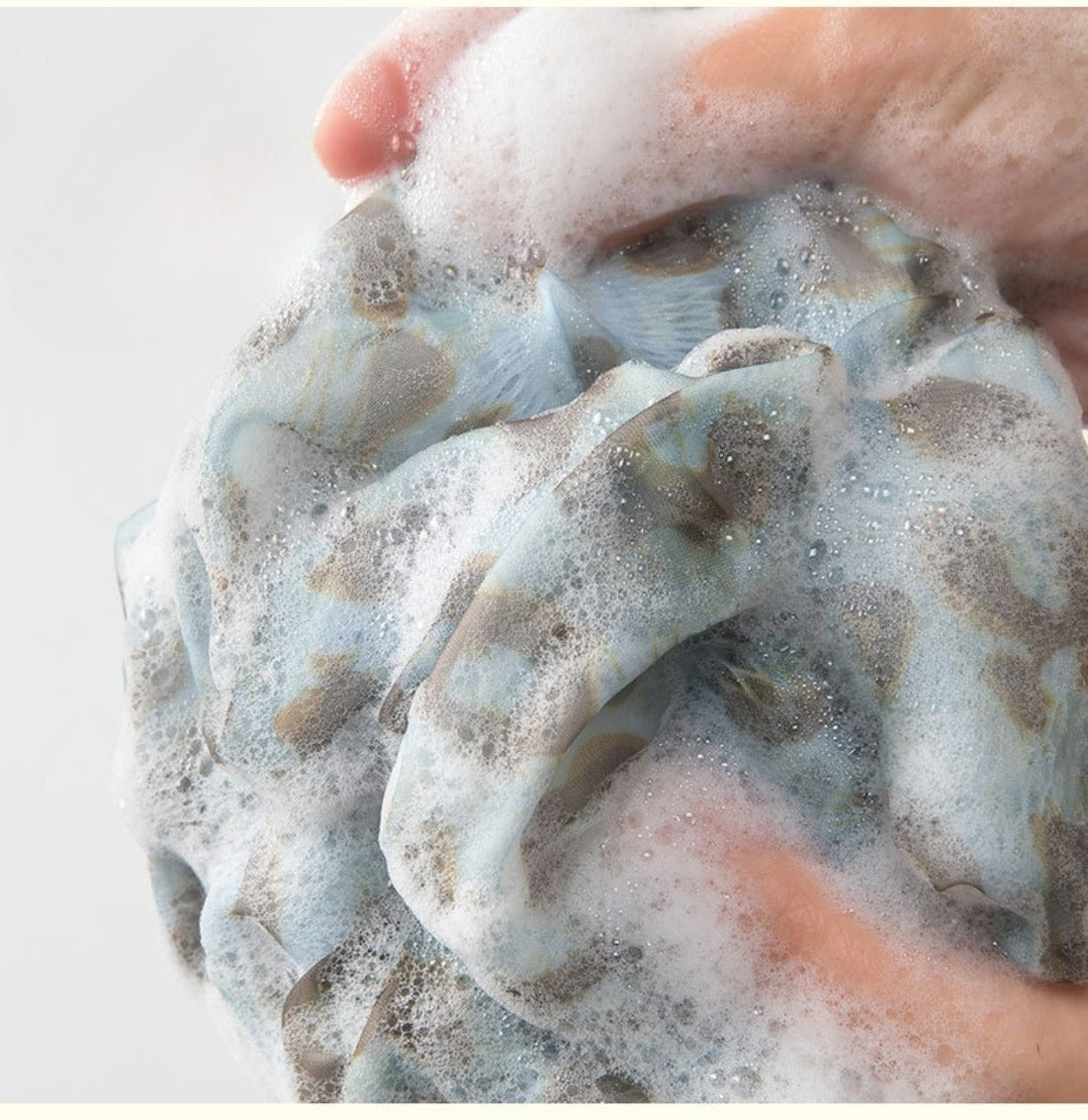 PAPO – Leopard Mesh Shower Pouf