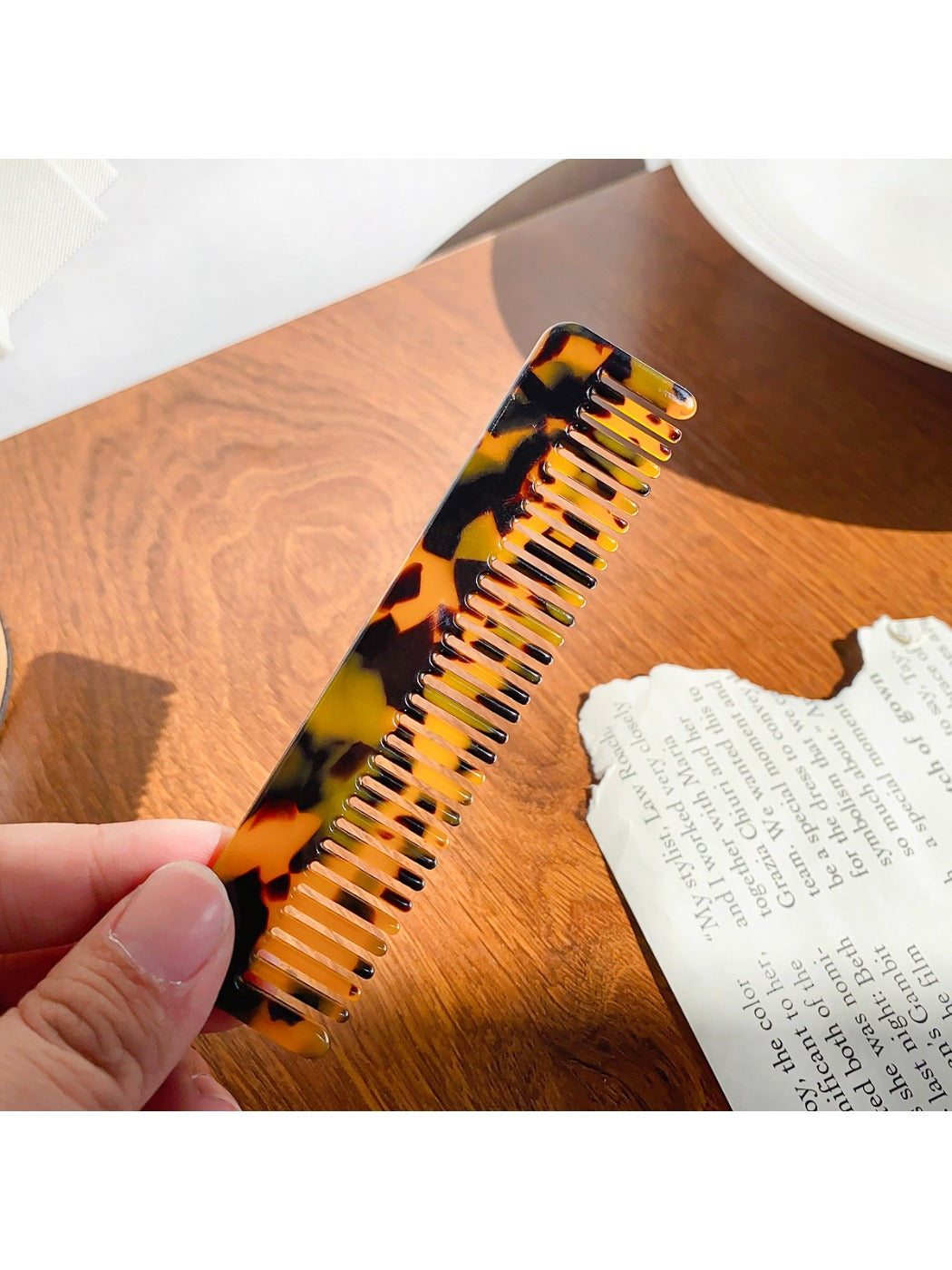 Camerow - Stylish Acetate Hair Comb Minimalist Design