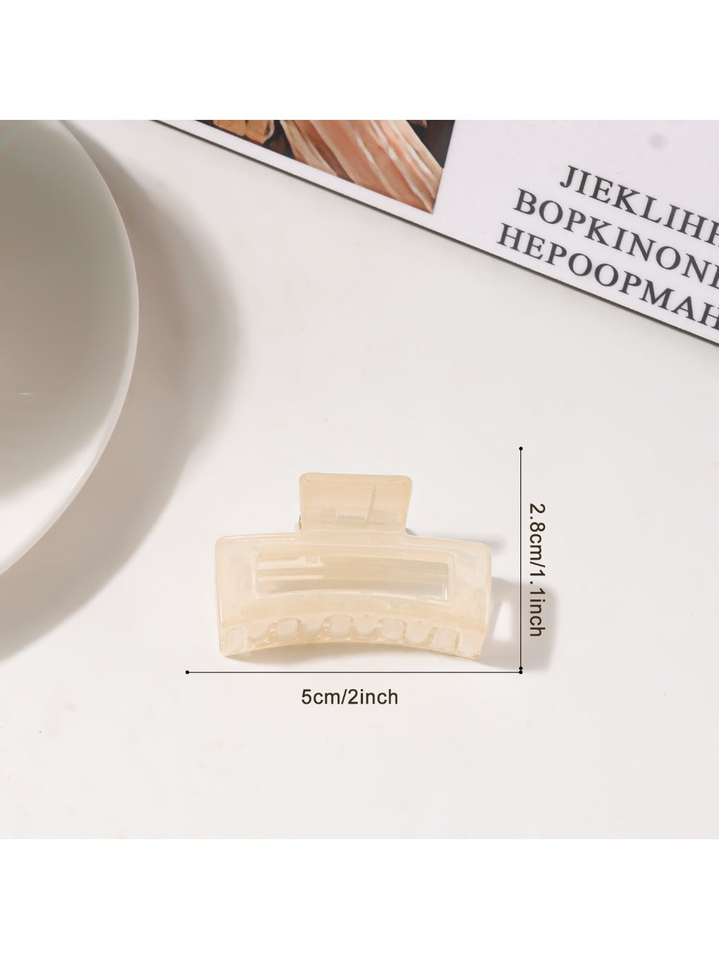 Beau - Minimalist Square Openwork Hair Claw Clip