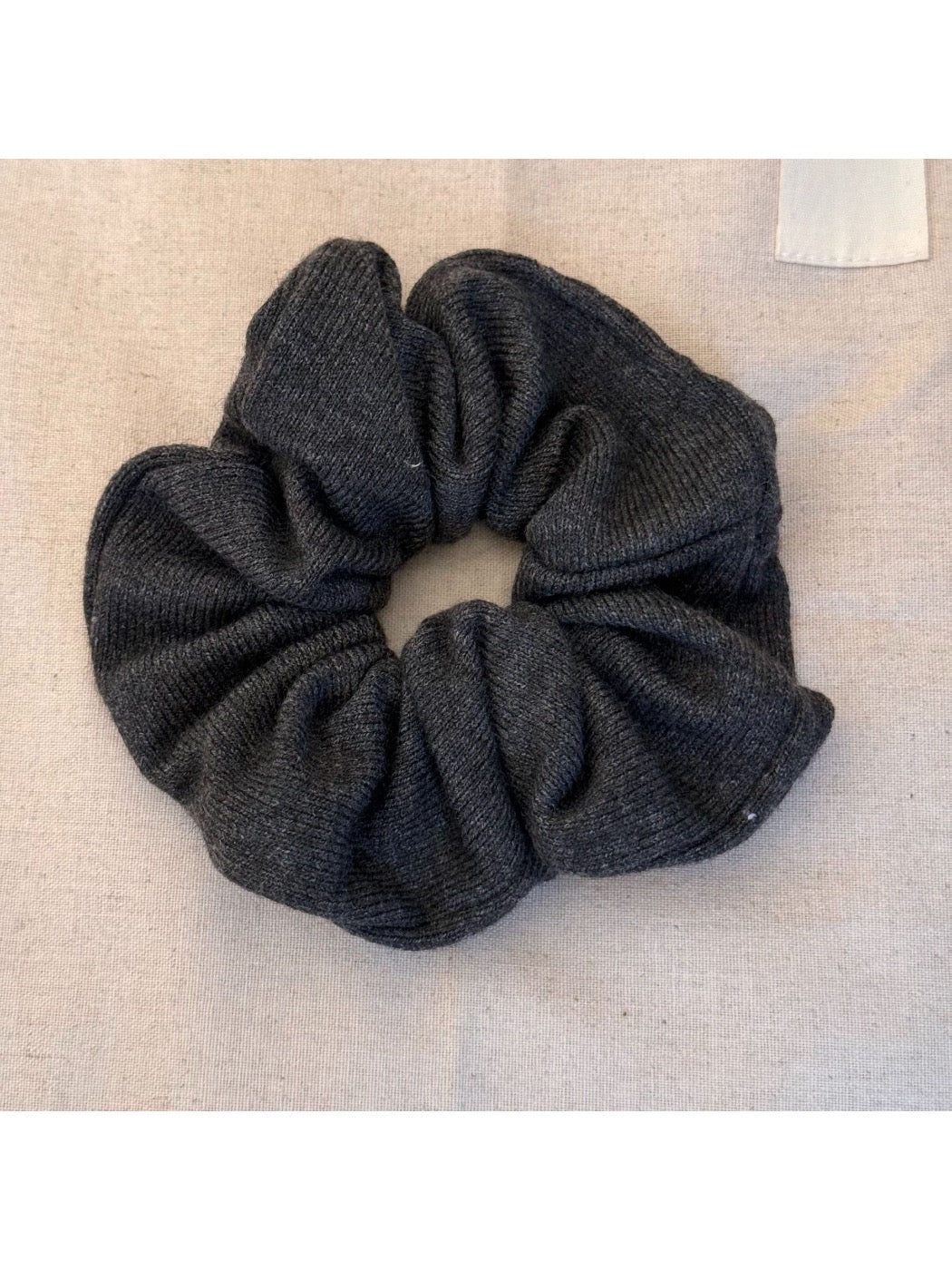 Gifty - Knit Fabric Hair Scrunchie