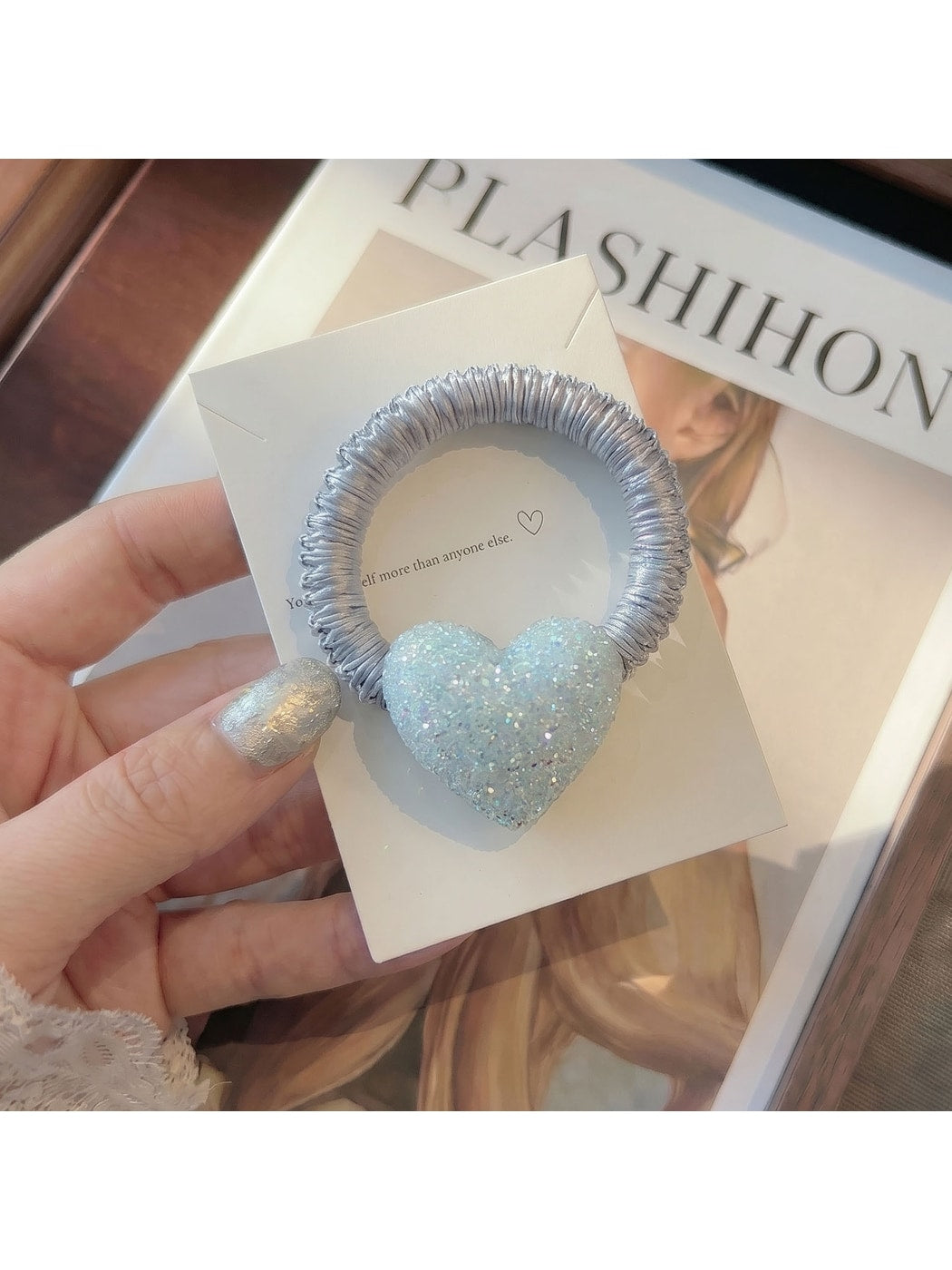 Gifty - Shimmer Heart Detail Elastic Hair Tie