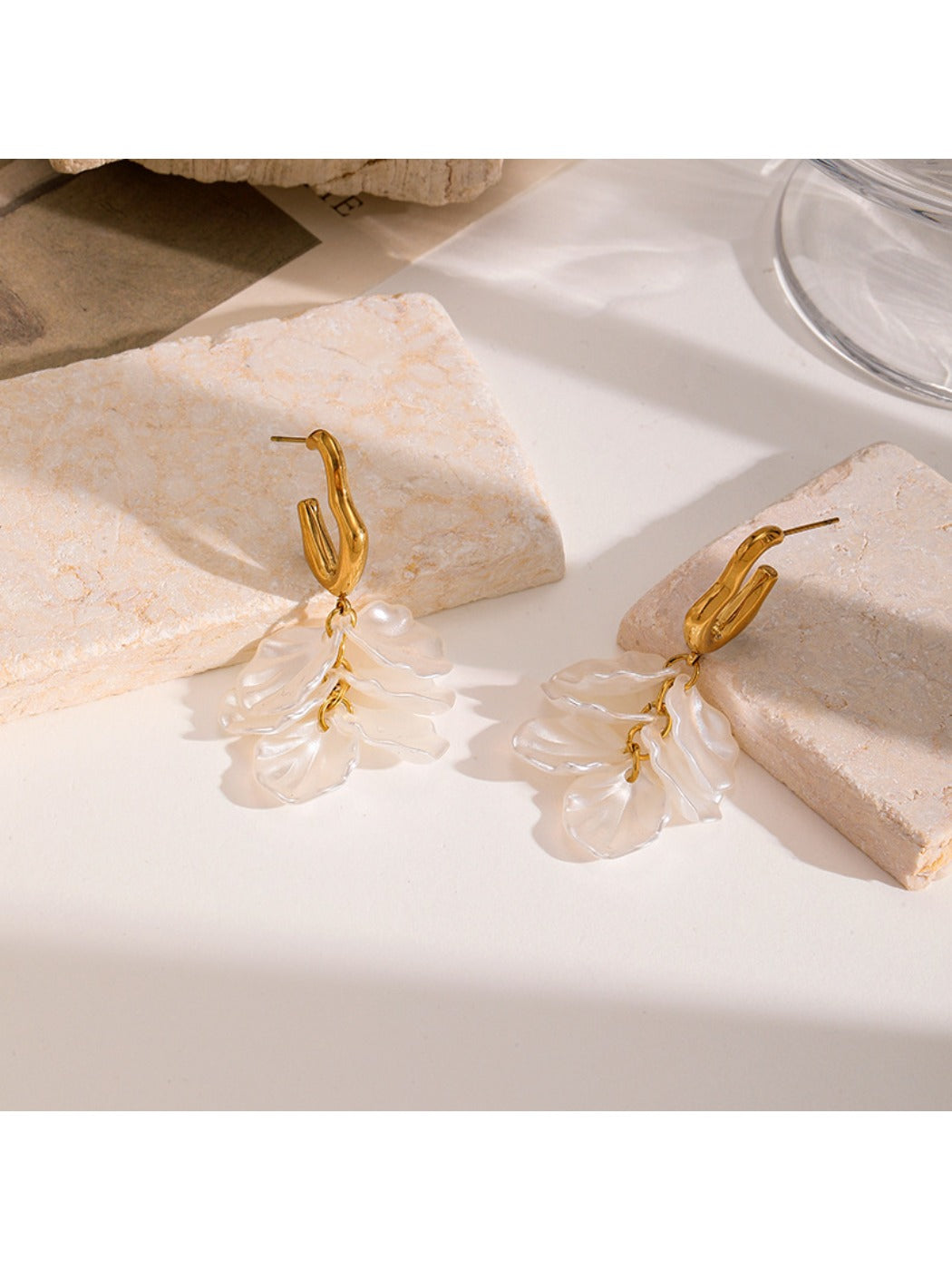 Earedge - Elegant Floral Drop Earrings