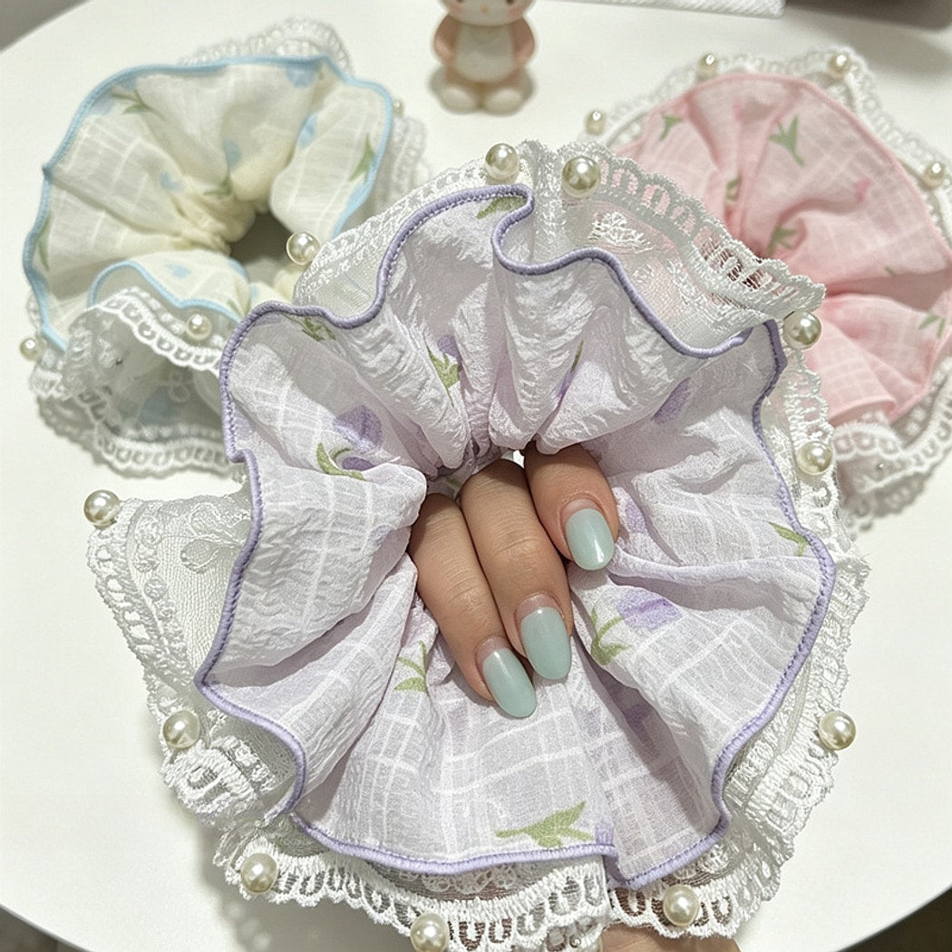Gifty - Ruffled Floral Print Lace Edge Scrunchie