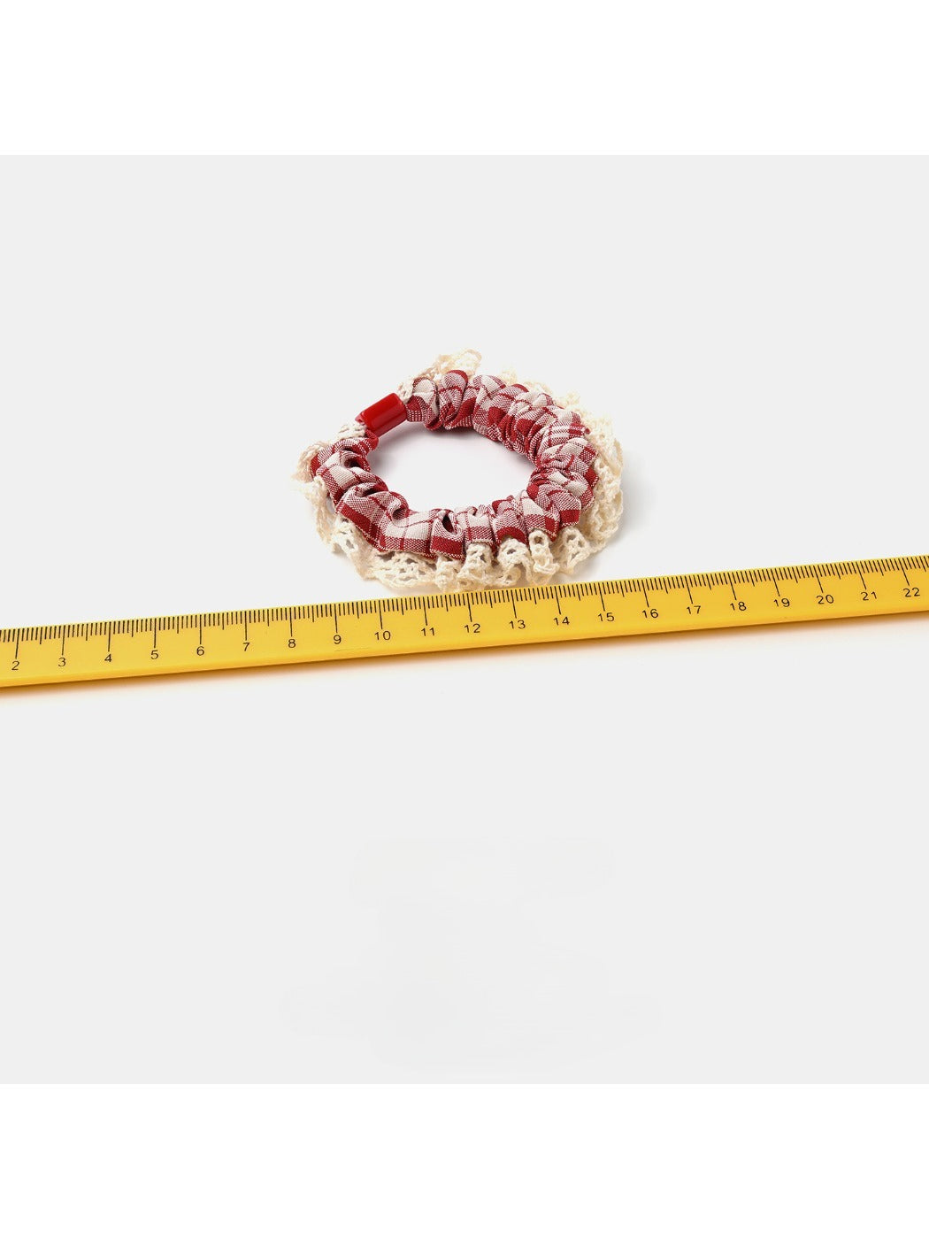 Gifty - Preppy Plaid Lace Scrunchie Set