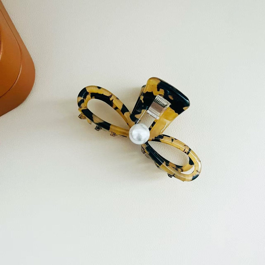 Beau - Open Bow Design Plastic Alloy Hair Claw Clip