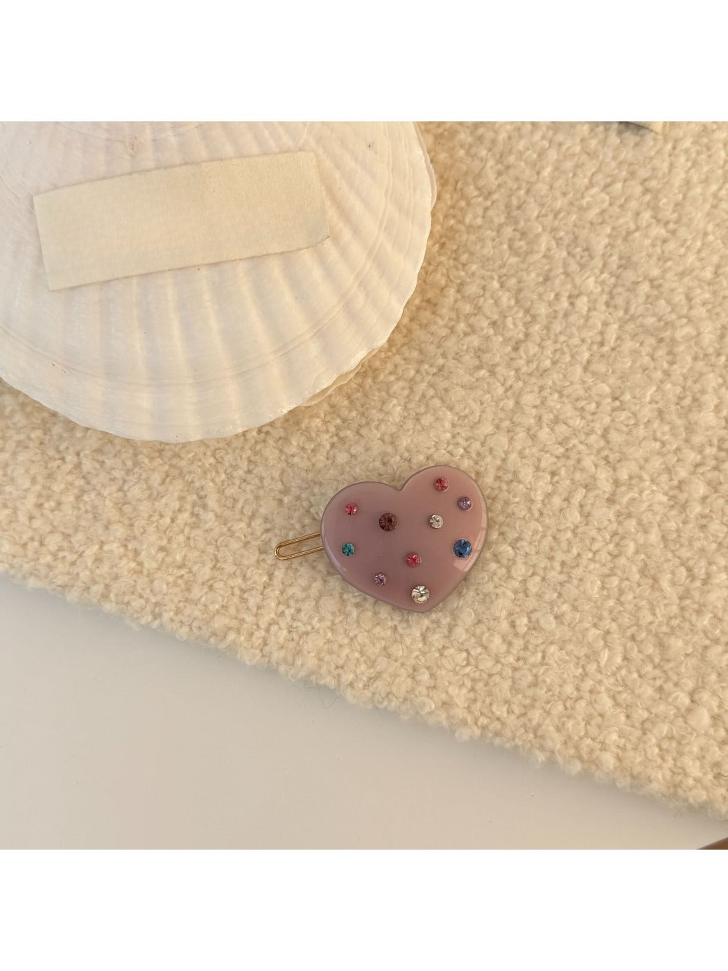 Beau - Heart-Shaped Side Hair Clip