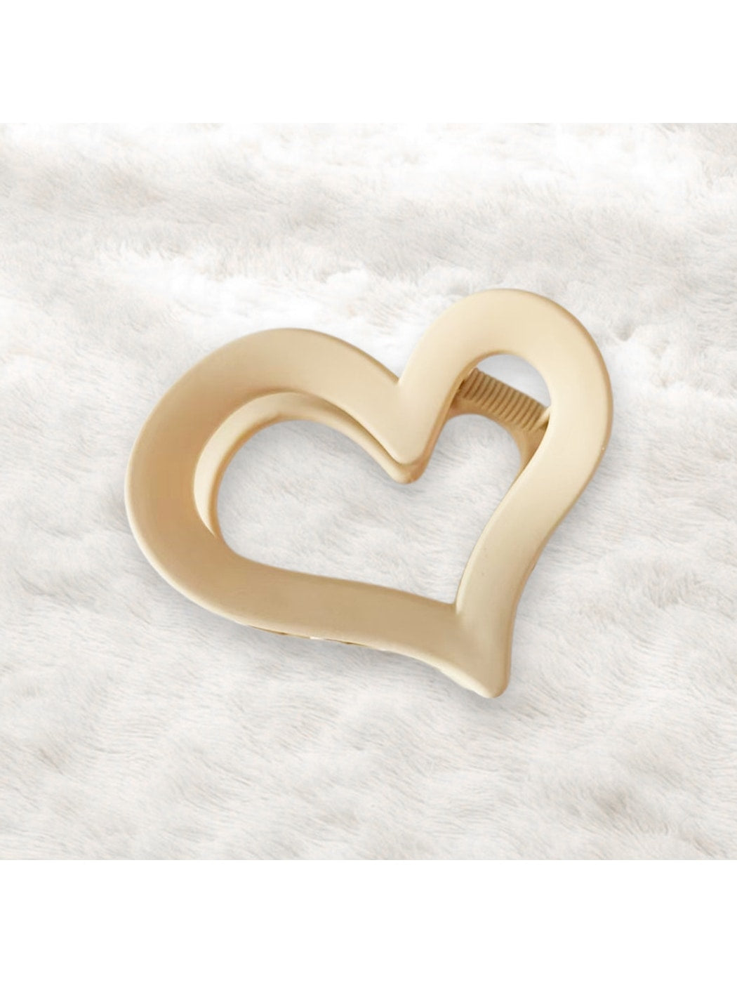 Beau - Modern Minimalist Hollow Heart Plastic Claw Clip