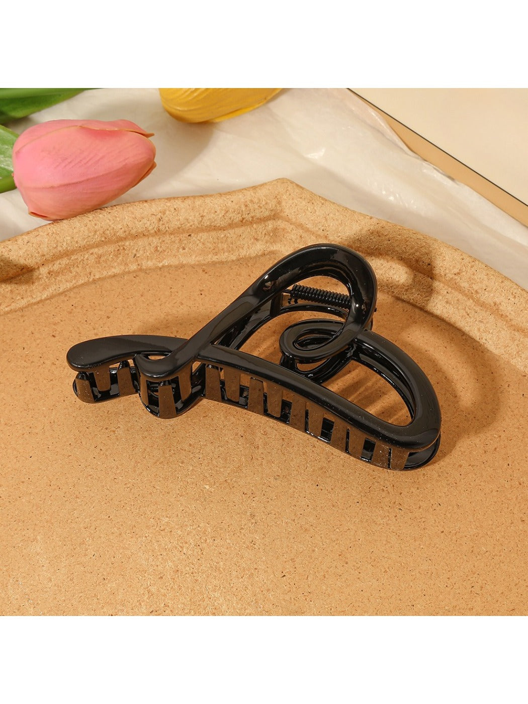 Beau - Pretty Heart Shaped Hair Clip