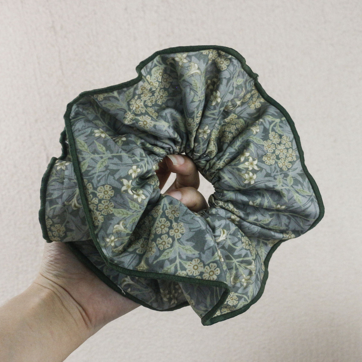 复古碎花双层荷叶边大肠发圈温柔森系布艺发绳气质碎花女发饰混批