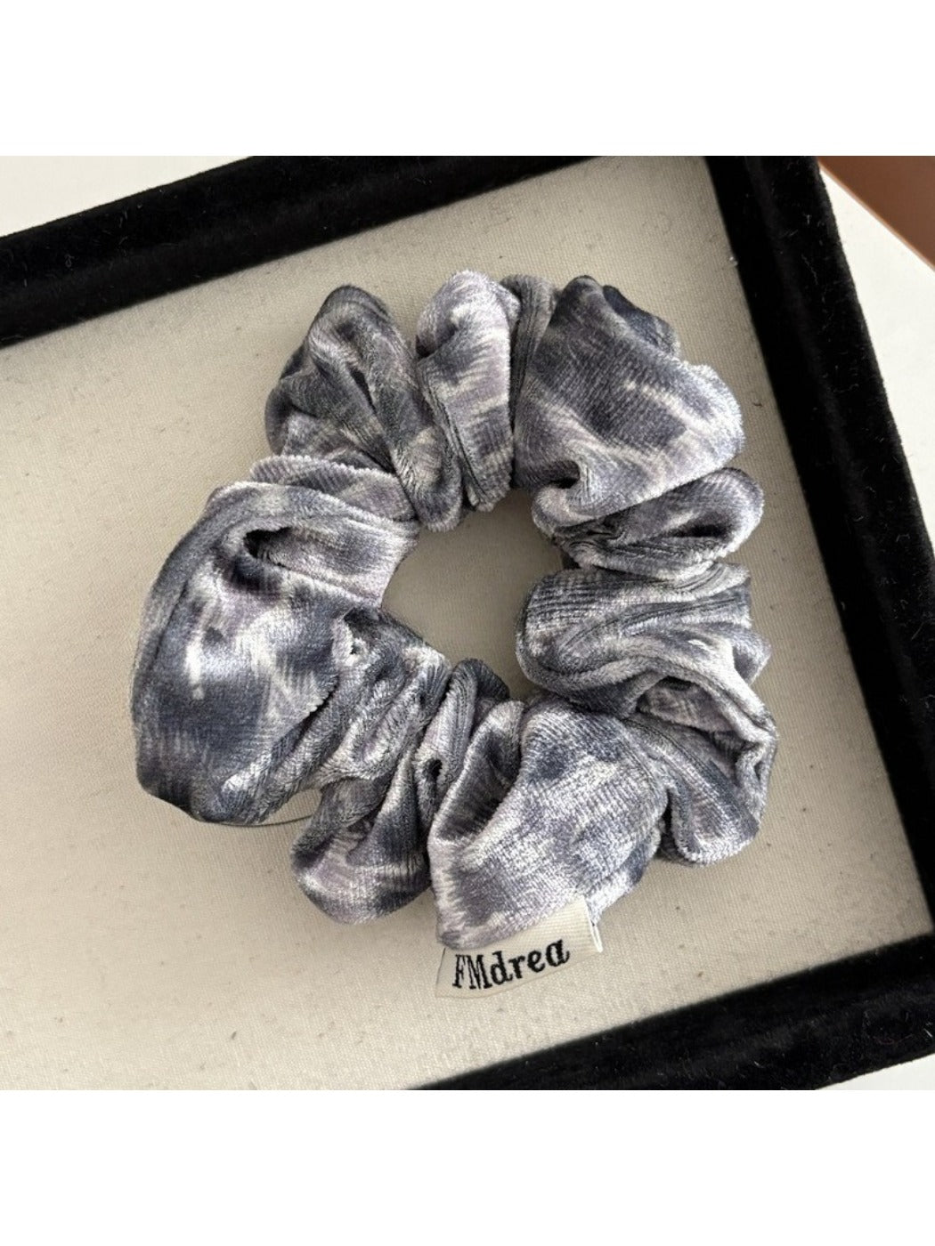 Gifty Dreamy Silky Retro Scrunchie packaged in branded clear plastic bag