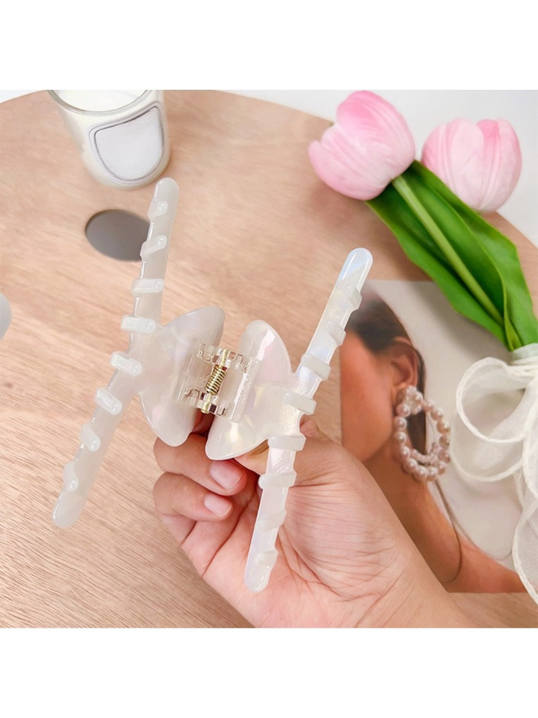 Close-up of Beau minimalist hair claw clip hinge and clasp mechanism