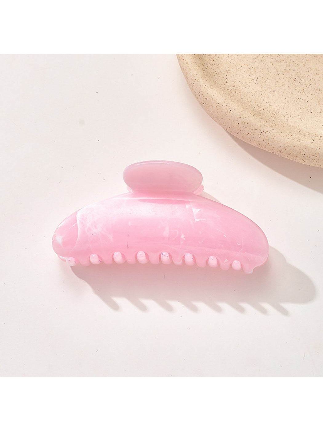 Beau - Marble Look Semi Circle Plastic Claw Clip