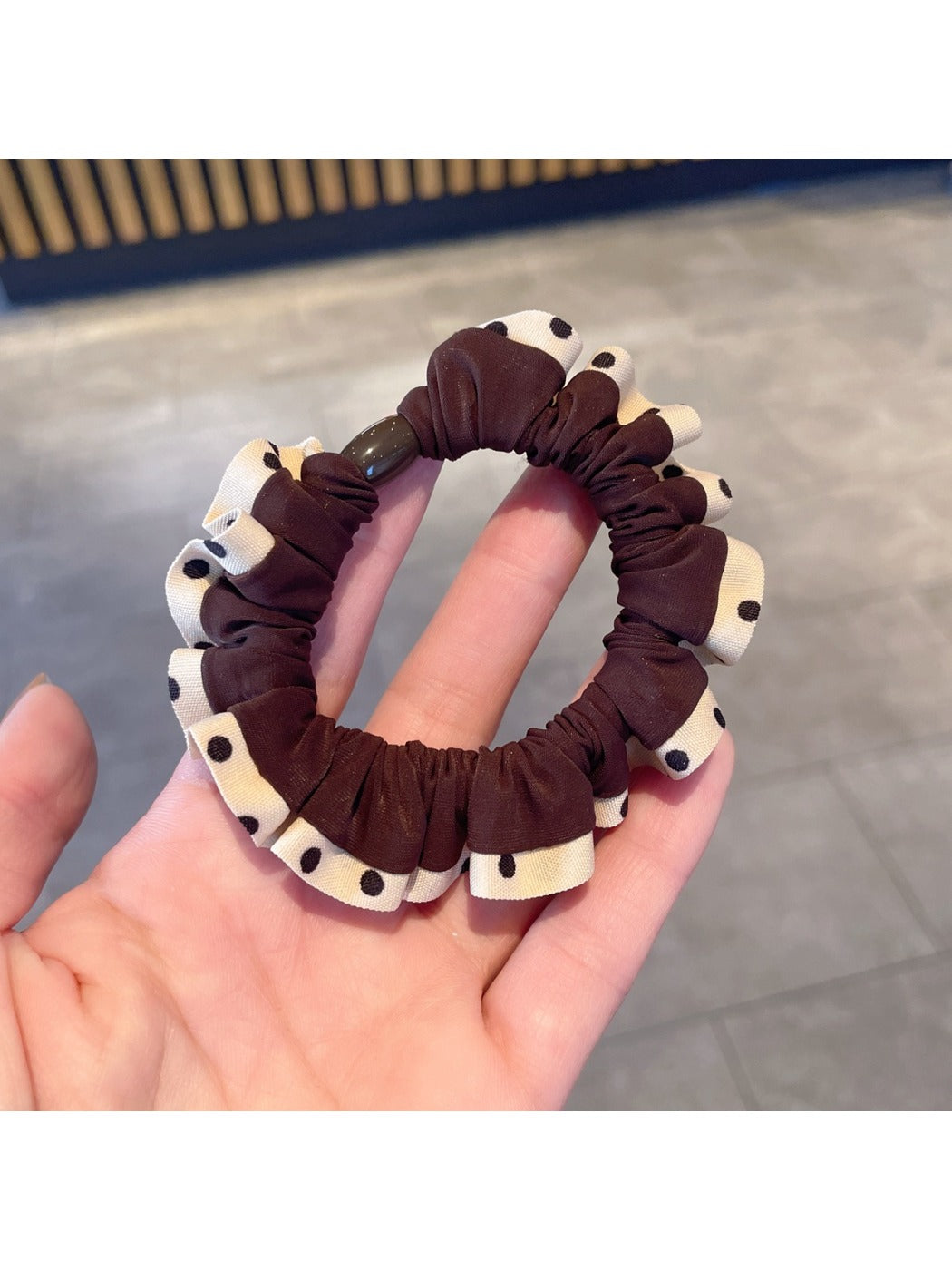 Gifty - Ruffled Polka Dot Scrunchie