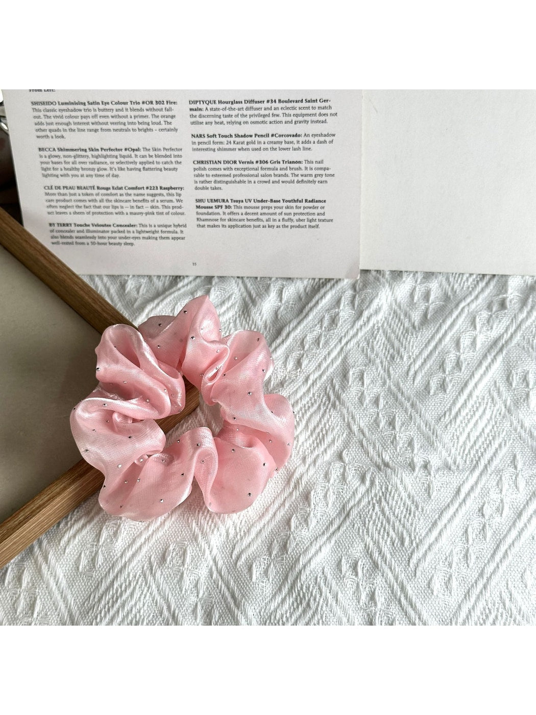 Gifty - Fluffy Decorative Polyester Scrunchie