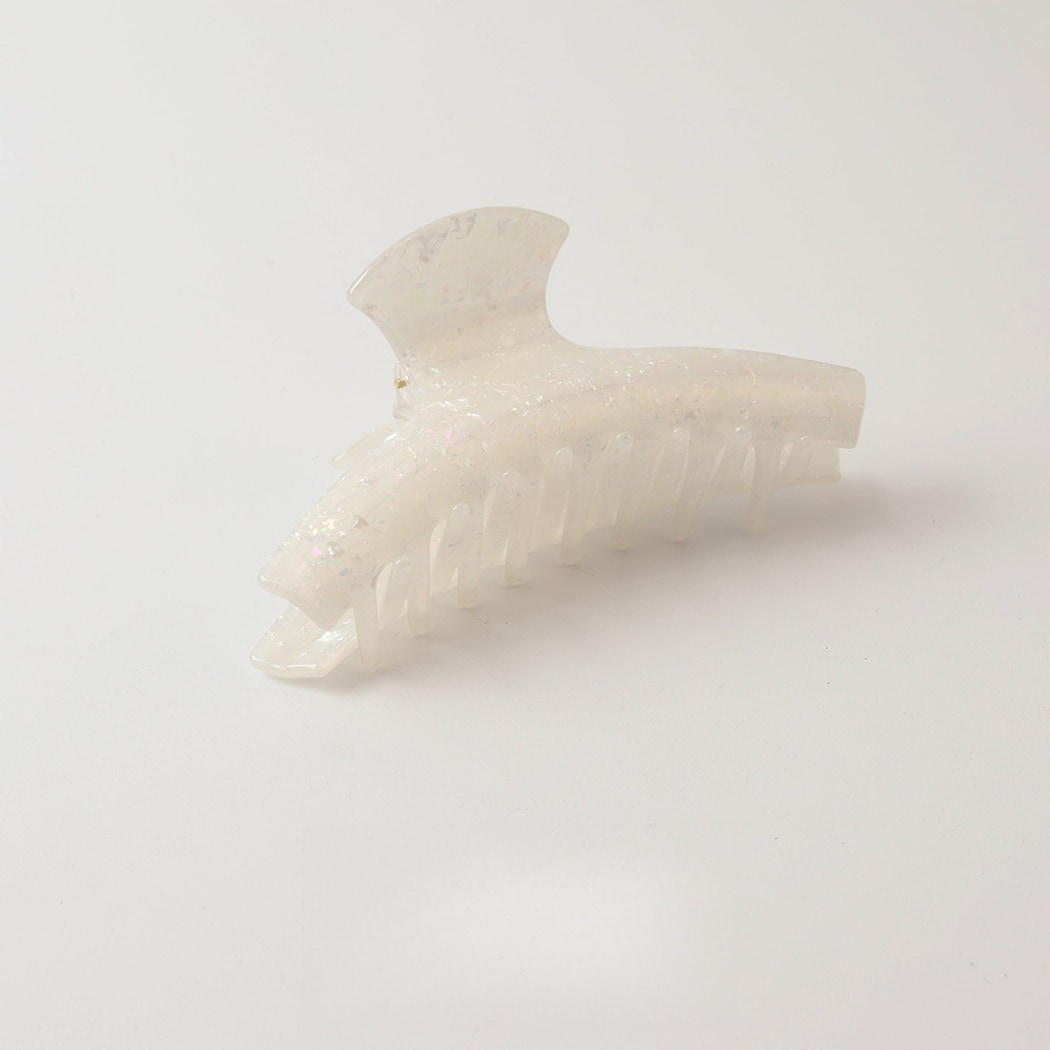 Beau - Simple Curved PVC Geometric Claw Clip
