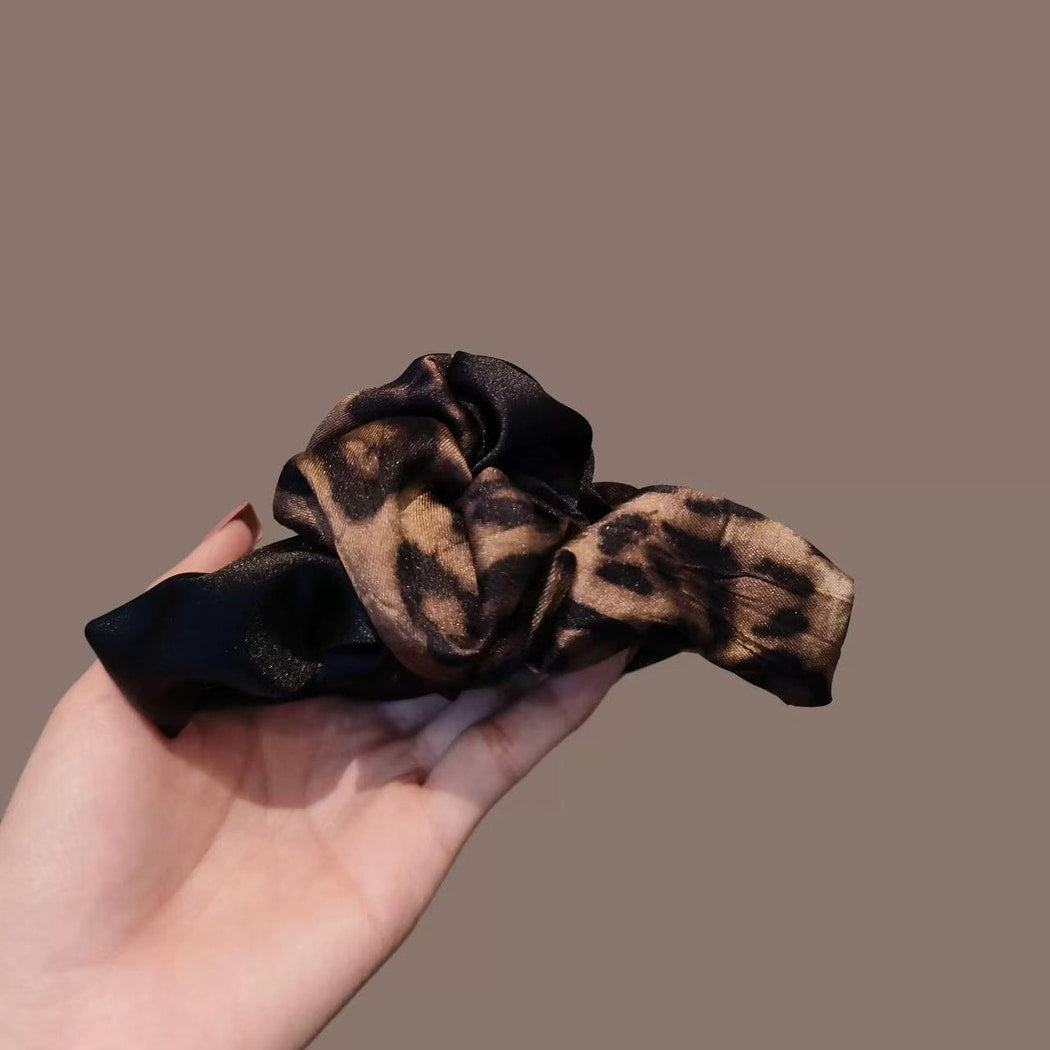 Beau - Leopard Print Detail Plastic Claw Clip