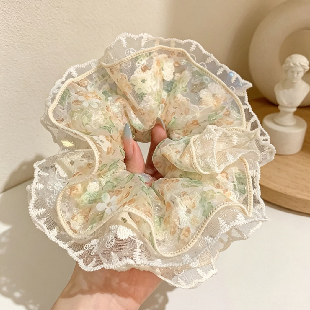 Gifty - Sheer Ruffle Floral Print Scrunchie