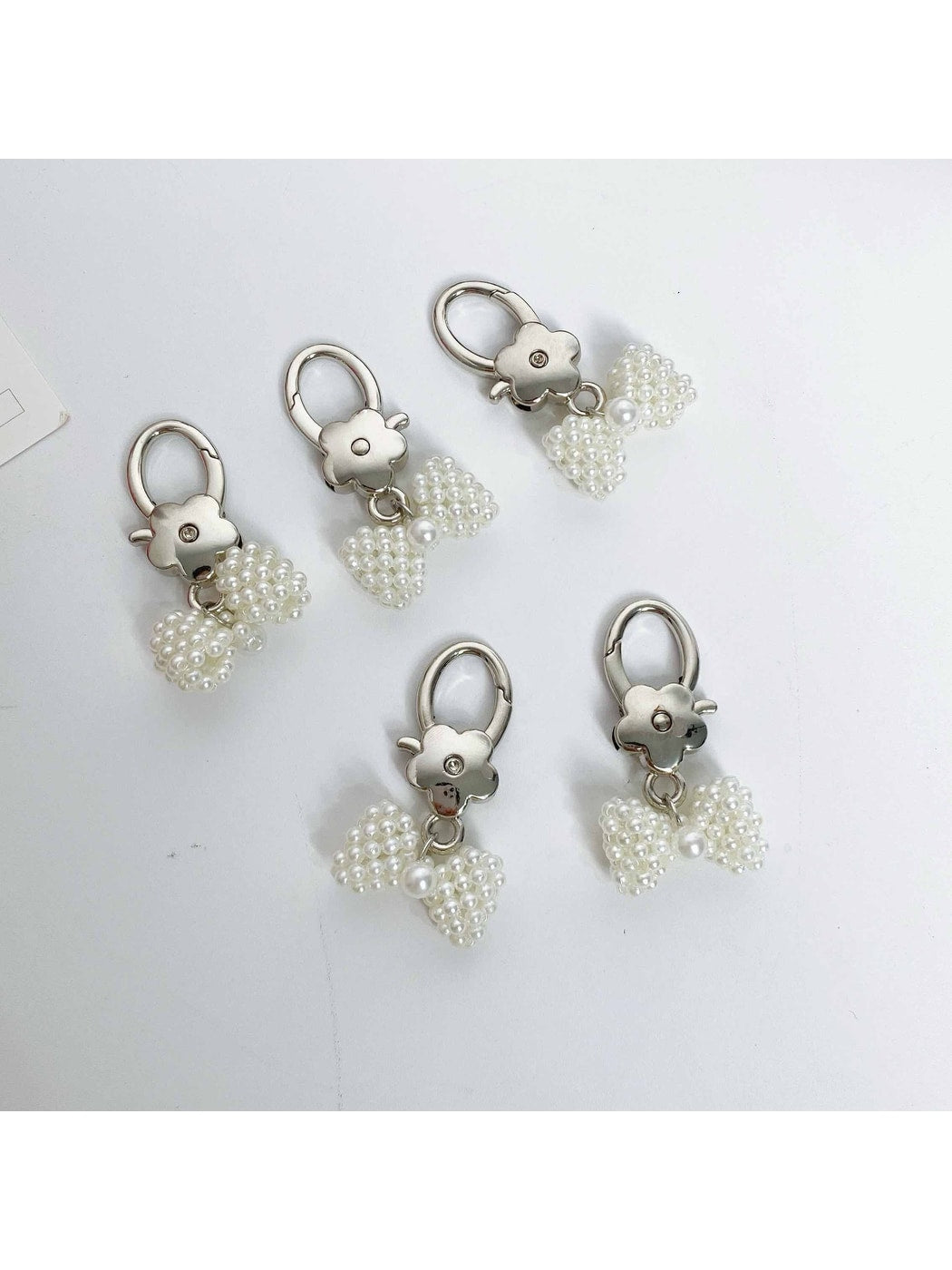 Keypus - Beaded Bow Flower Charm Alloy Keychain