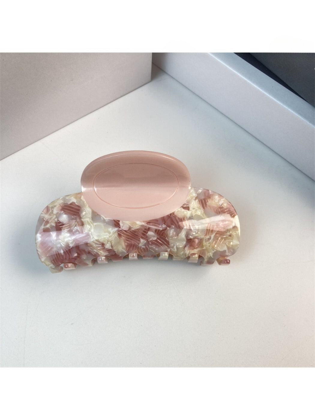 Beau - Floral Pattern Hair Clip