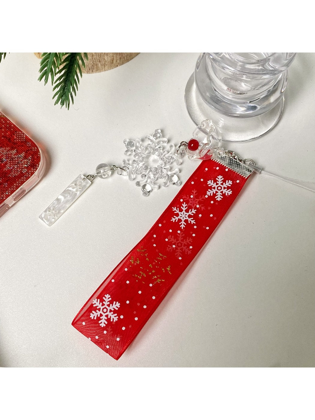 Keypus - Snowflake Ribbon Drop Detail Bag Charm Keychain