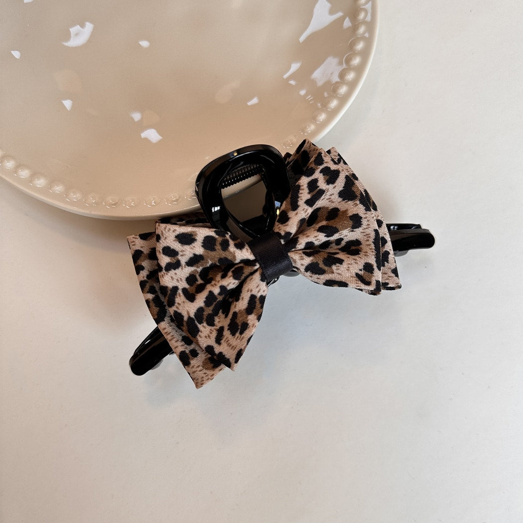 Beau - Edgy Leopard Print Bow Claw Clip