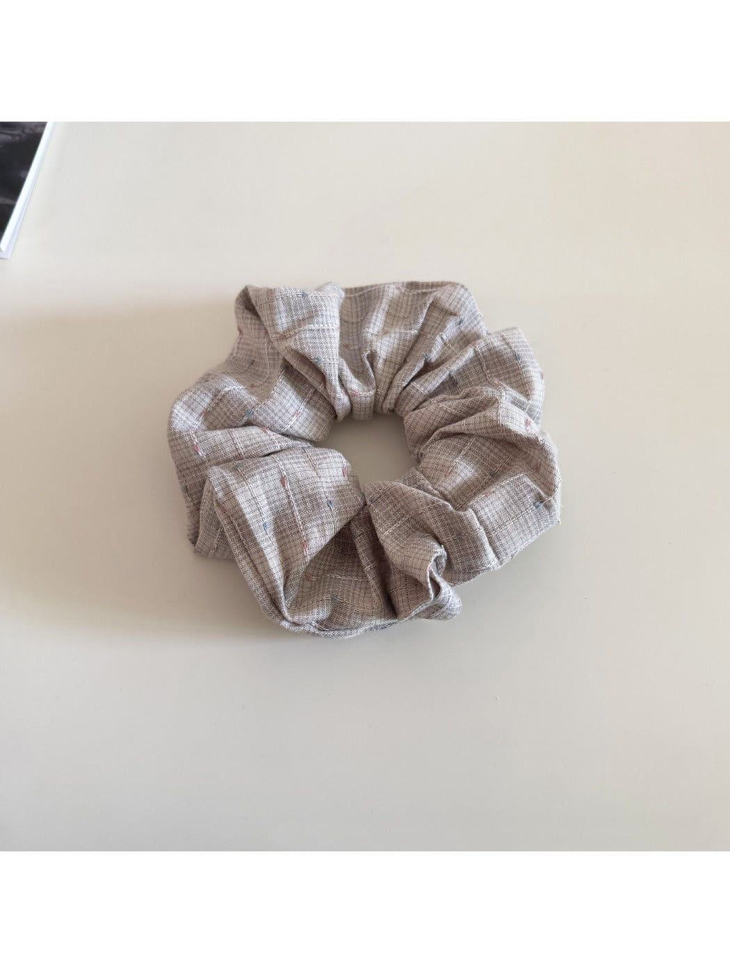 Gifty - Stylish Simple Plaid Scrunchie