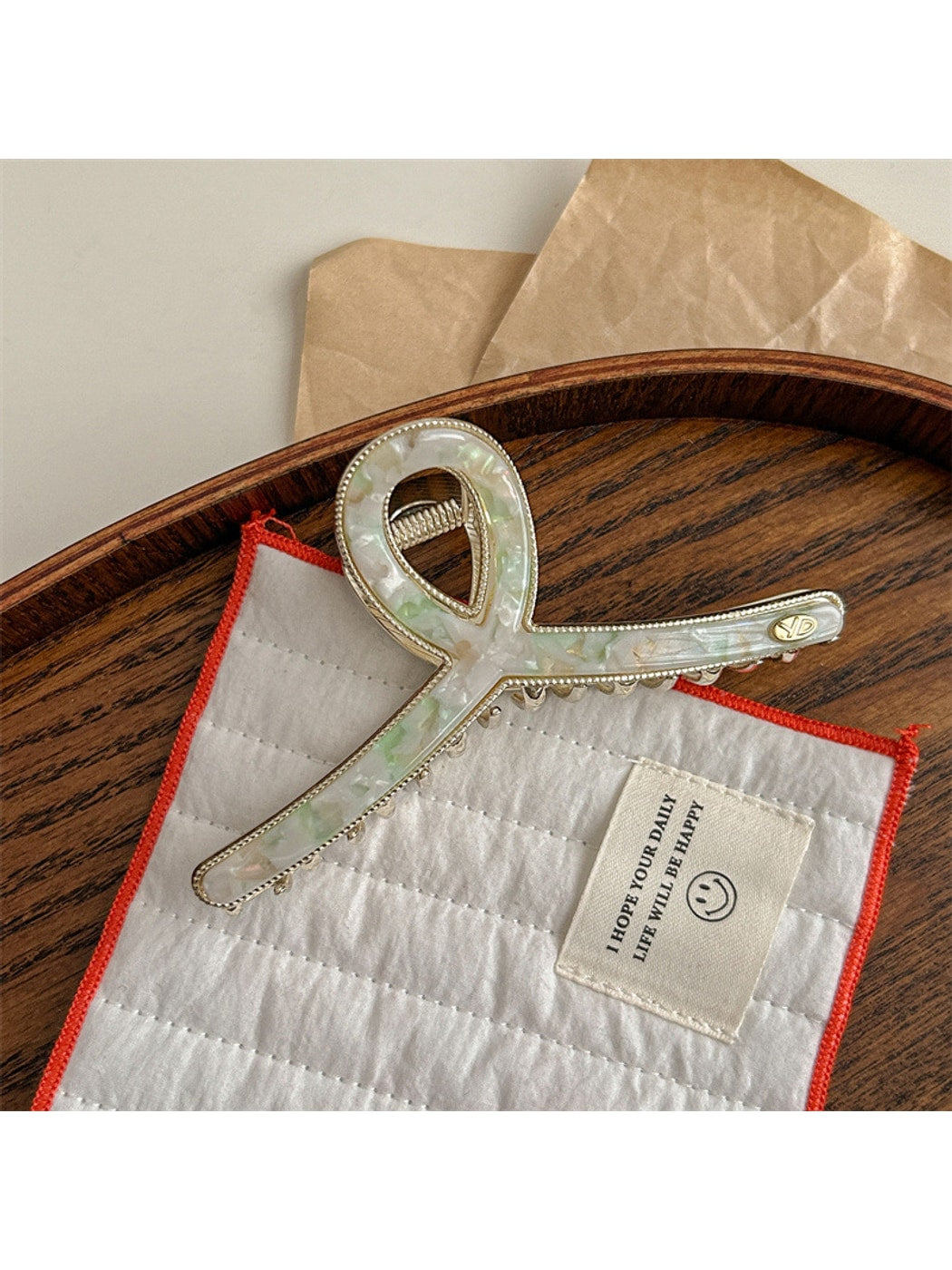 Beau - Wave Pattern Acetate Fiber Claw Clip