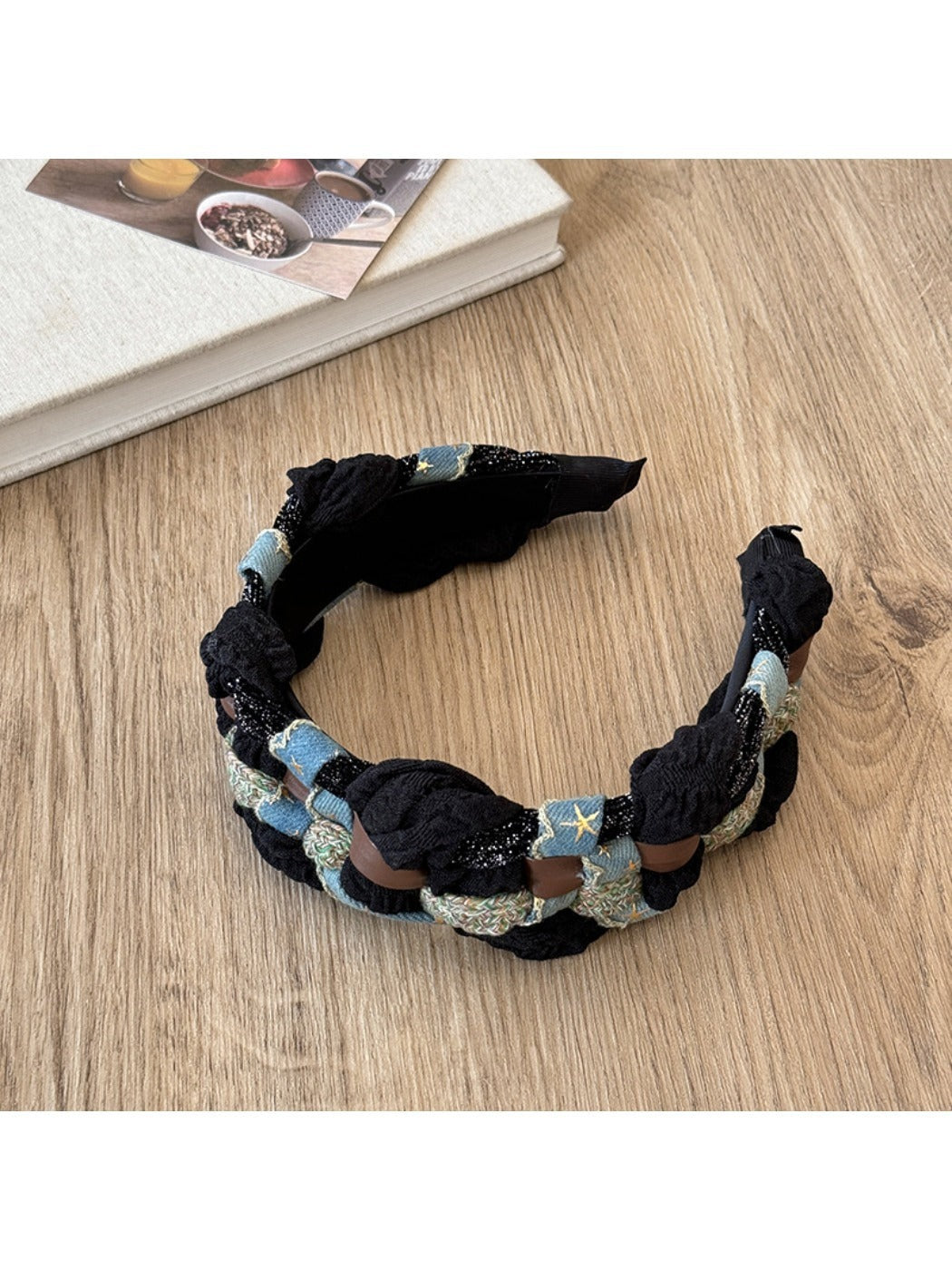 Gifty - Black Star Patterned Headband