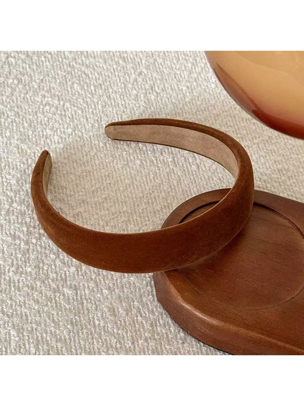 Gifty - Modern Minimalist Velvet Look Wide Headband
