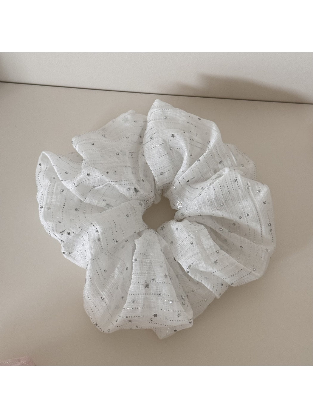 Gifty - Star Detail Textured Polyester Scrunchie