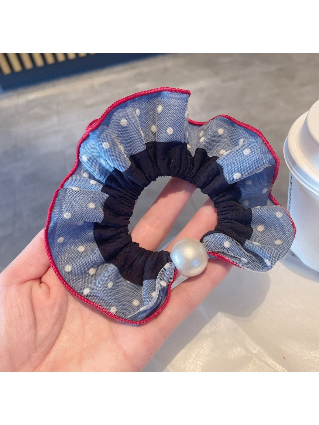 Gifty - Versatile Polka Dot Scrunchie