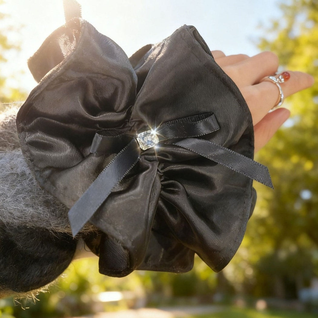 Gifty - Elegant Bow Accent Ruffle Scrunchie