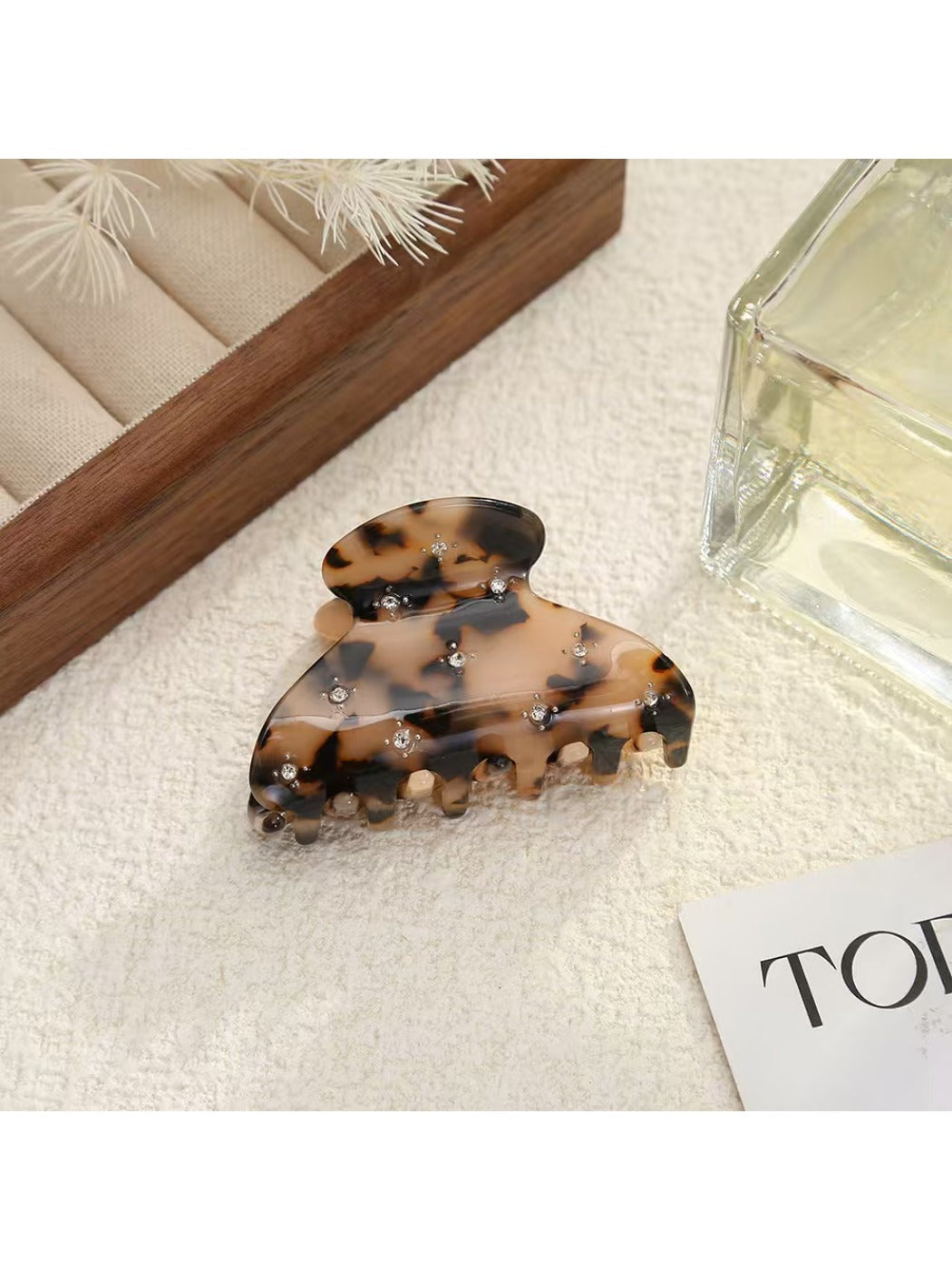 Beau - Adorable Half Moon Design Hair Claw Clip