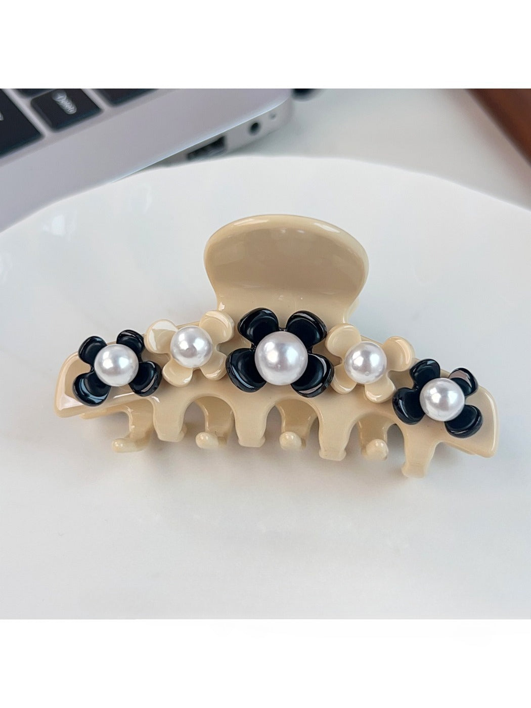 Beau - Floral Beaded Acetate Fiber Claw Clip